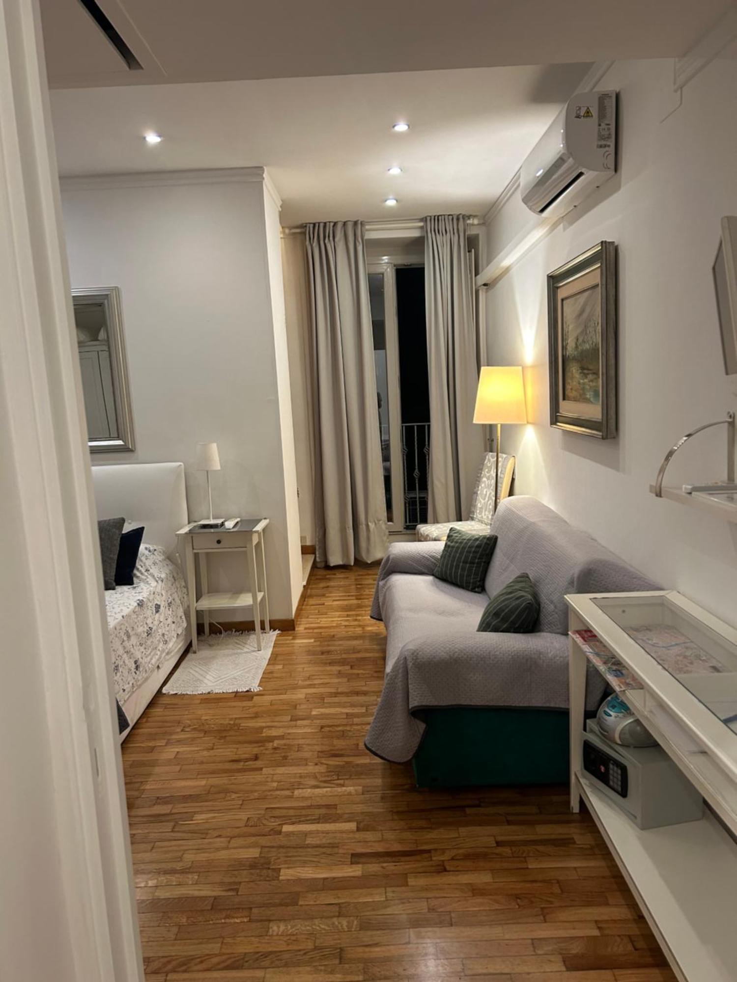 Aurora 31 - Suite & Breakfast โรม ภายนอก รูปภาพ